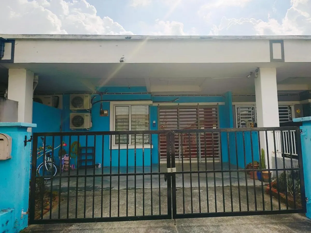 Hanaa Homestay Meru 이포 아파트